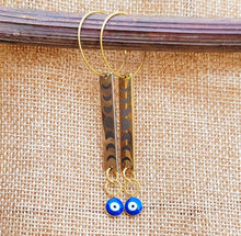 Load image into Gallery viewer, Moon Phase Earrings