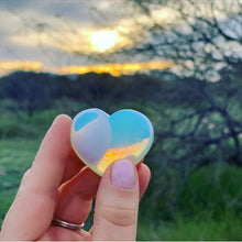 Load image into Gallery viewer, Mama Crystal Hearts