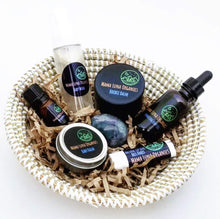 Load image into Gallery viewer, New Mama Gift Basket